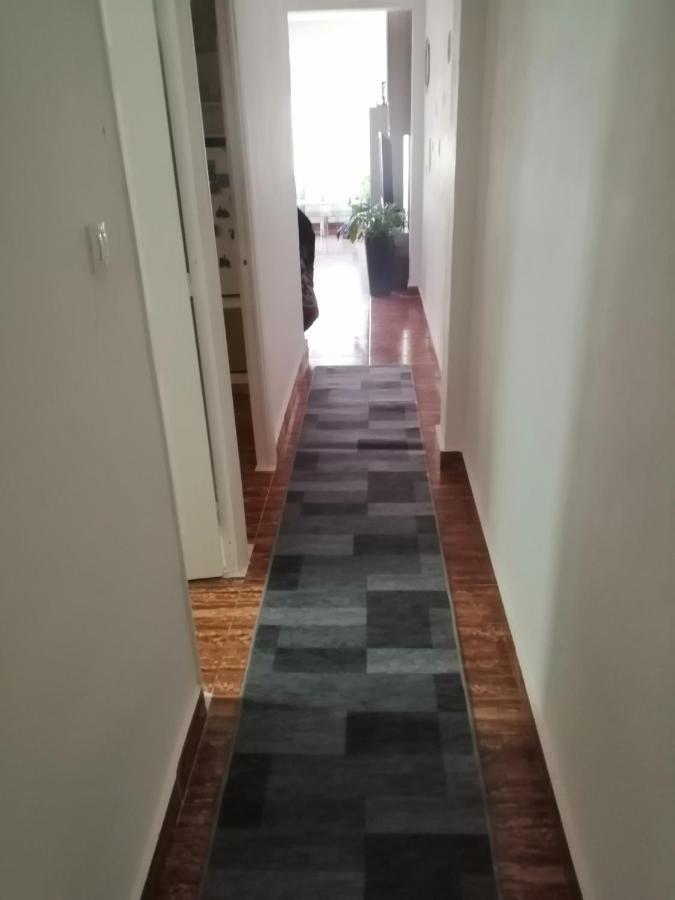 Schoene Wohnung Mit Wifi Und Parkplatz Auf Der Strasse Oliva Exterior foto